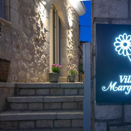 Margarita Villa